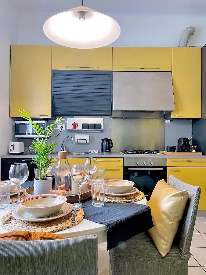 Apartament Homiesam - Yellow Dream & City Life Mediolan