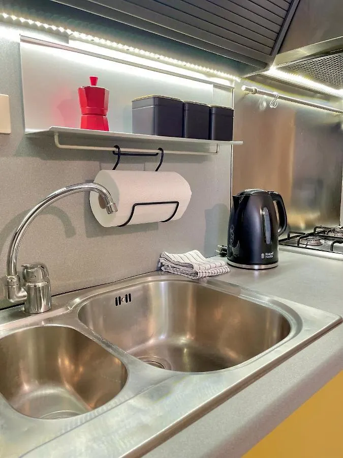 Homiesam - Yellow Dream & City Life Apartment Milan Italy